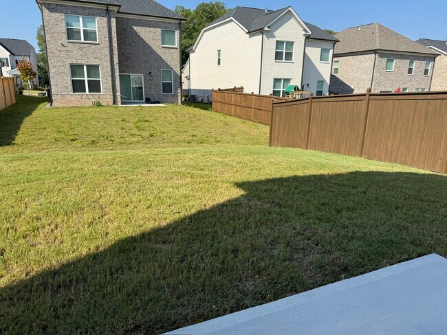 Building Photo - 2090 Ecoland Dr