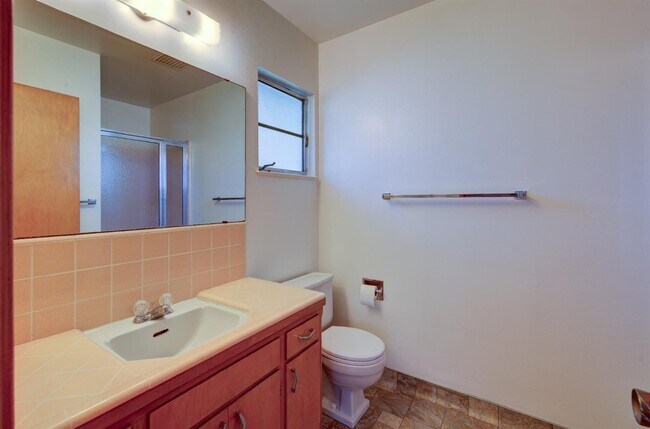 Building Photo - 123 W McKinley Ave