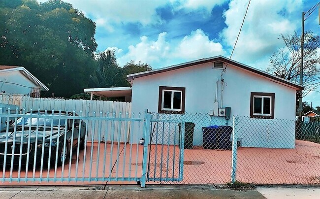Building Photo - 2310 NW 103rd St