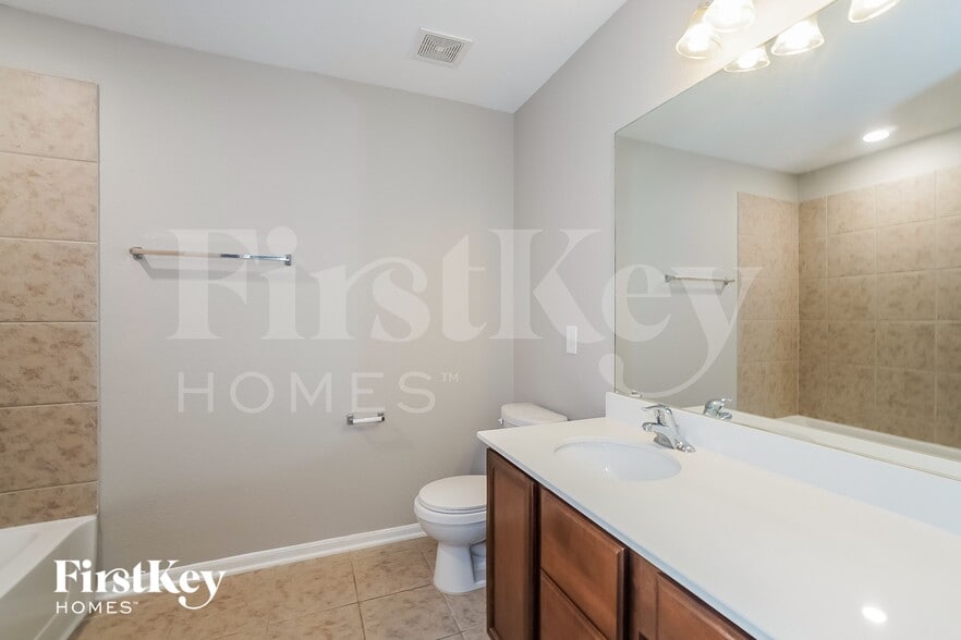 Building Photo - 14315 Cedar Pine Ct