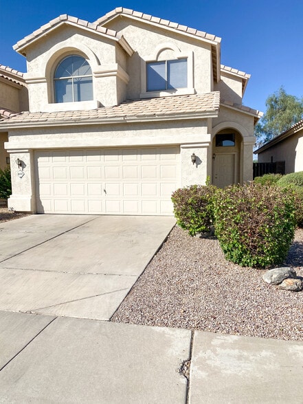 Primary Photo - 8370 W Melinda Ln