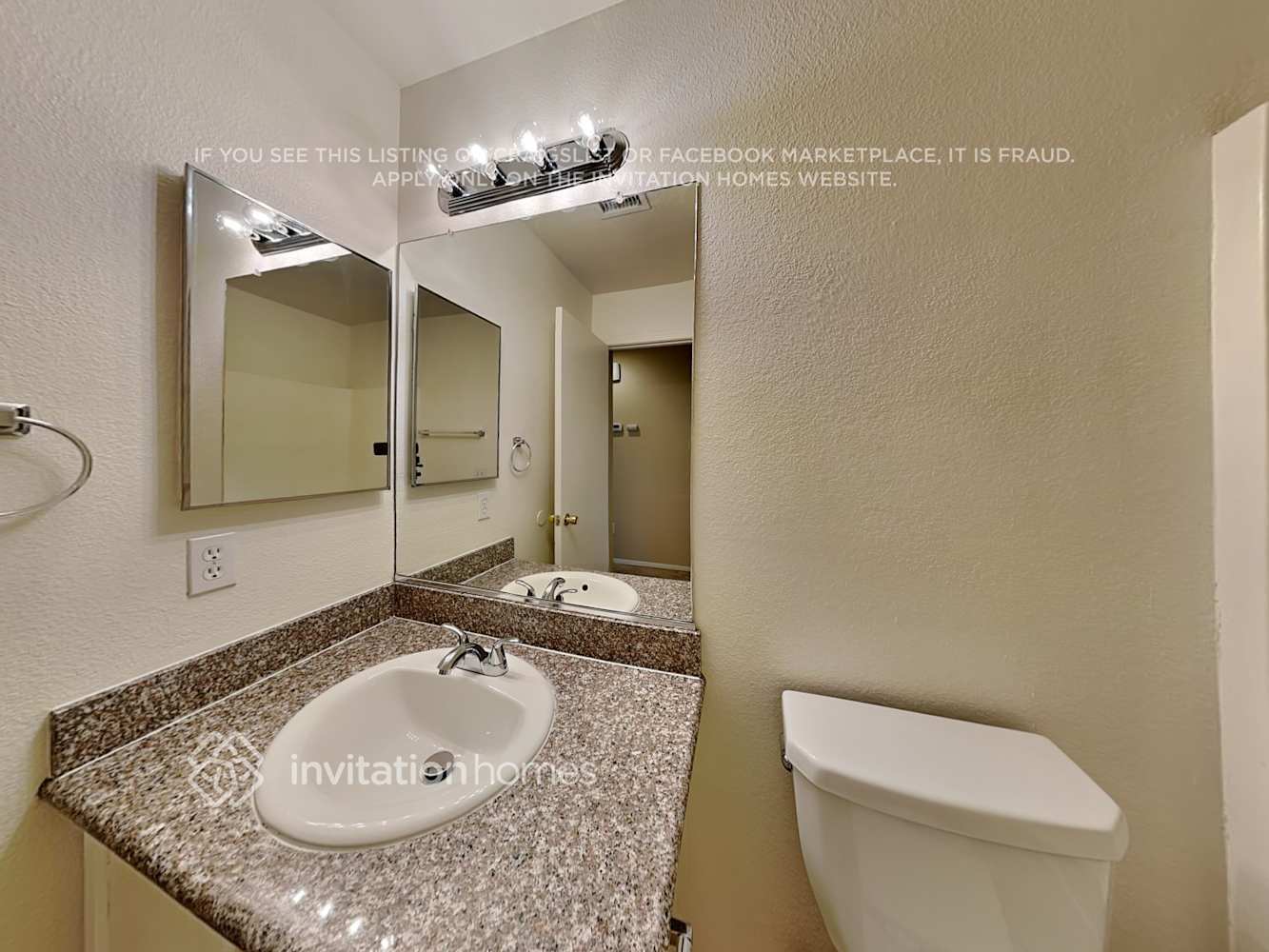 Building Photo - 10418 W Orange Dr