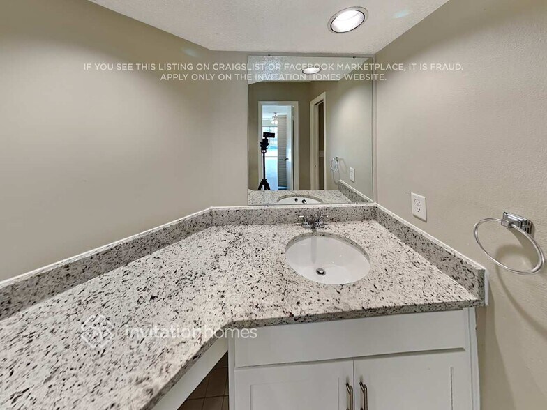 Building Photo - 4602 Brownwood Ct