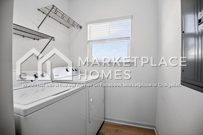 Building Photo - 3532 Mill Point Cove