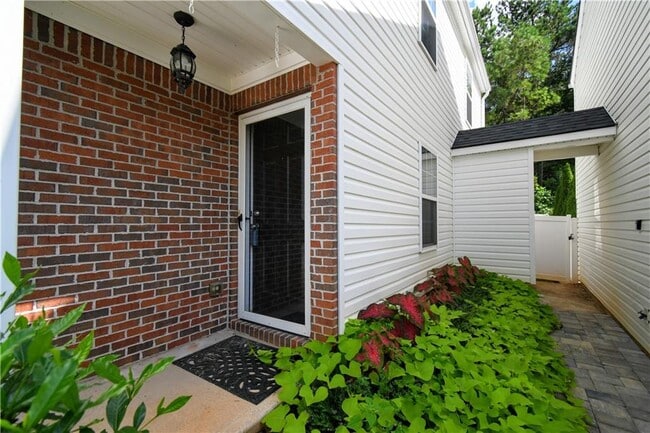 Building Photo - 6215 Smoke Ridge Ln