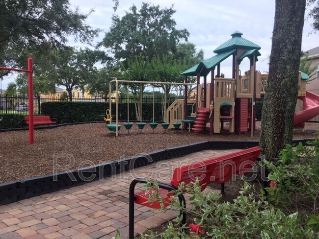 Building Photo - 420 Moss View Cir