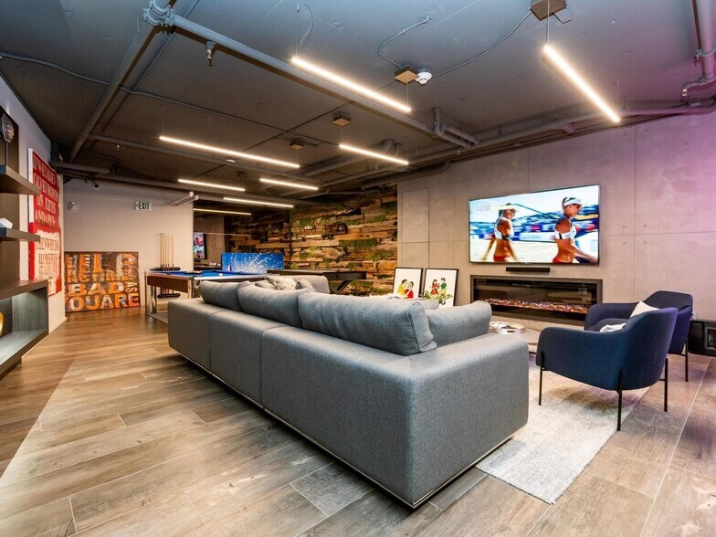 Building Photo - 1100 Biscayne Blvd