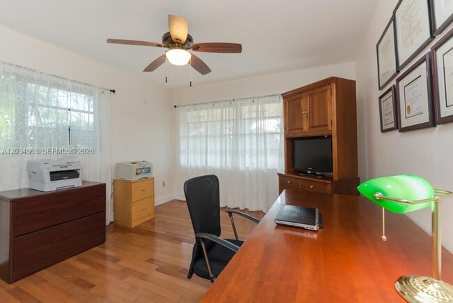 Building Photo - 4950 San Amaro Dr