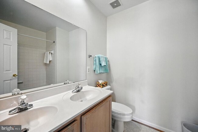 Building Photo - 6949 Banchory Ct