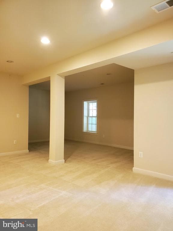 Building Photo - 411 Greenebaum Ln