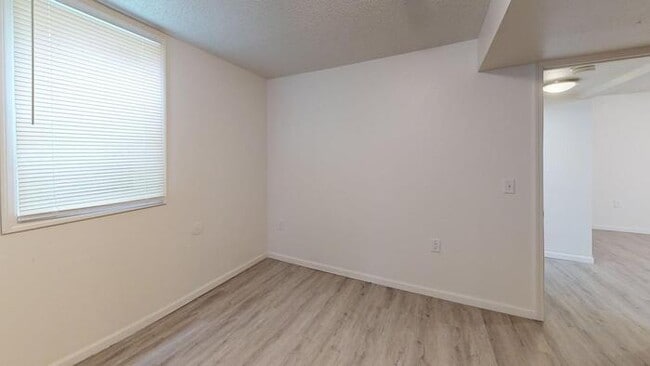 Building Photo - 329 W Indiana Ave