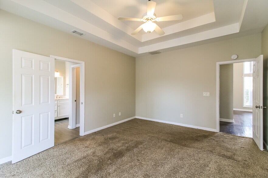 Building Photo - 803 Chelsea Wood Ct