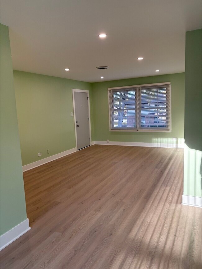 Building Photo - 235 Washington Square