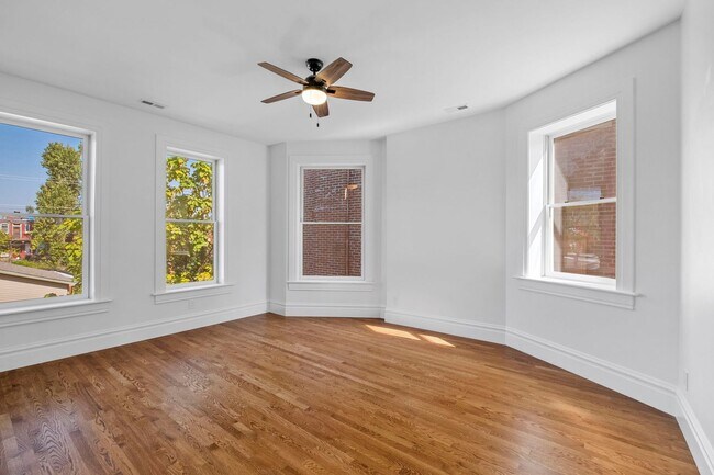 Building Photo - HISTORIC THREE LEVEL 19TH CENTURY THREE LEVEL 4 BED, 3.5 BATH HOME