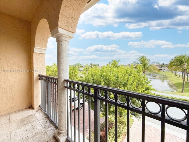 Building Photo - 16562 SW 71st Terrace