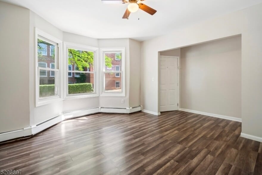 Building Photo - 336 Madison Ave