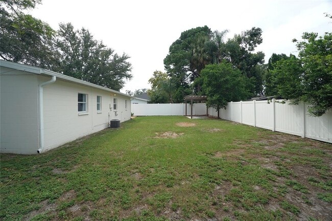 Building Photo - 3209 W Wallace Ave