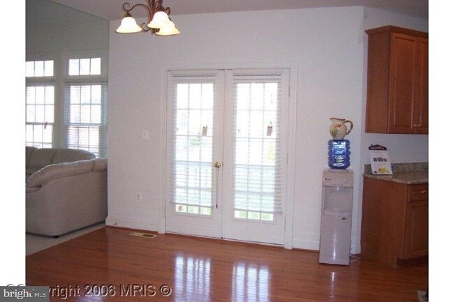 Building Photo - 15520 Tuxedo Ln