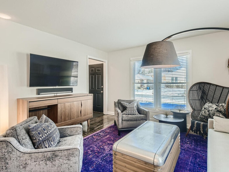 Building Photo - 1316 Oxford St