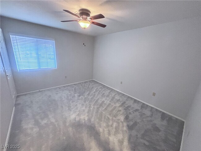 Building Photo - 9437 Eagle Valley Dr