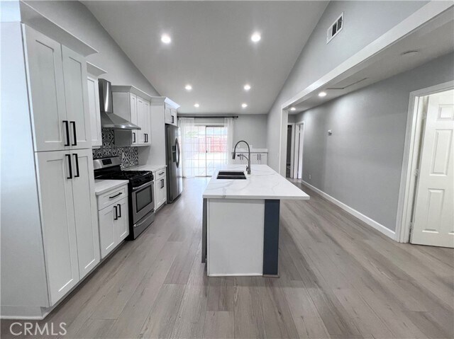 Building Photo - 12257 Hythe St