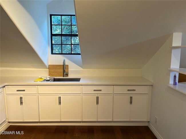 Building Photo - 23300 Raymond St