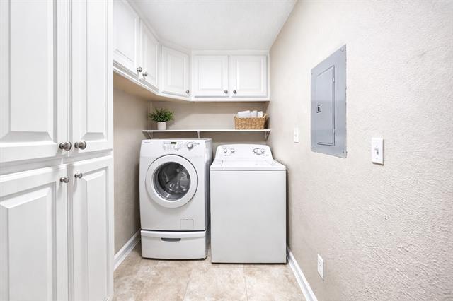 Building Photo - 1507 Briarwood Blvd