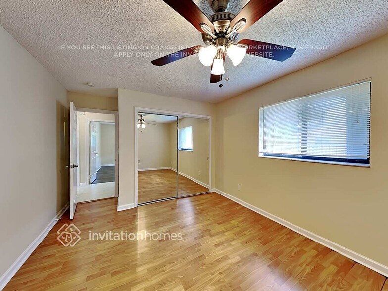 Building Photo - 8475 NW 2nd Manor