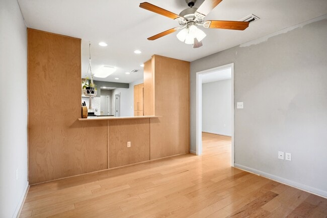 Building Photo - 1708 Taft Park