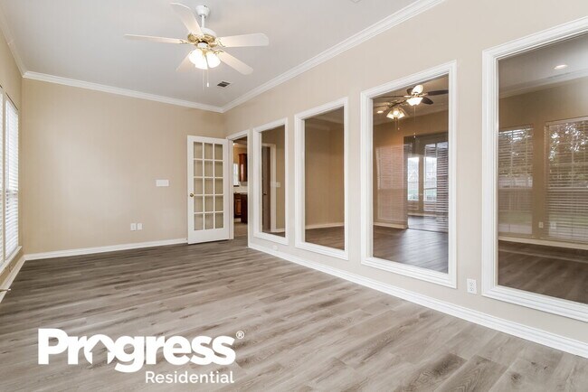 Building Photo - 2725 Running Duke Dr