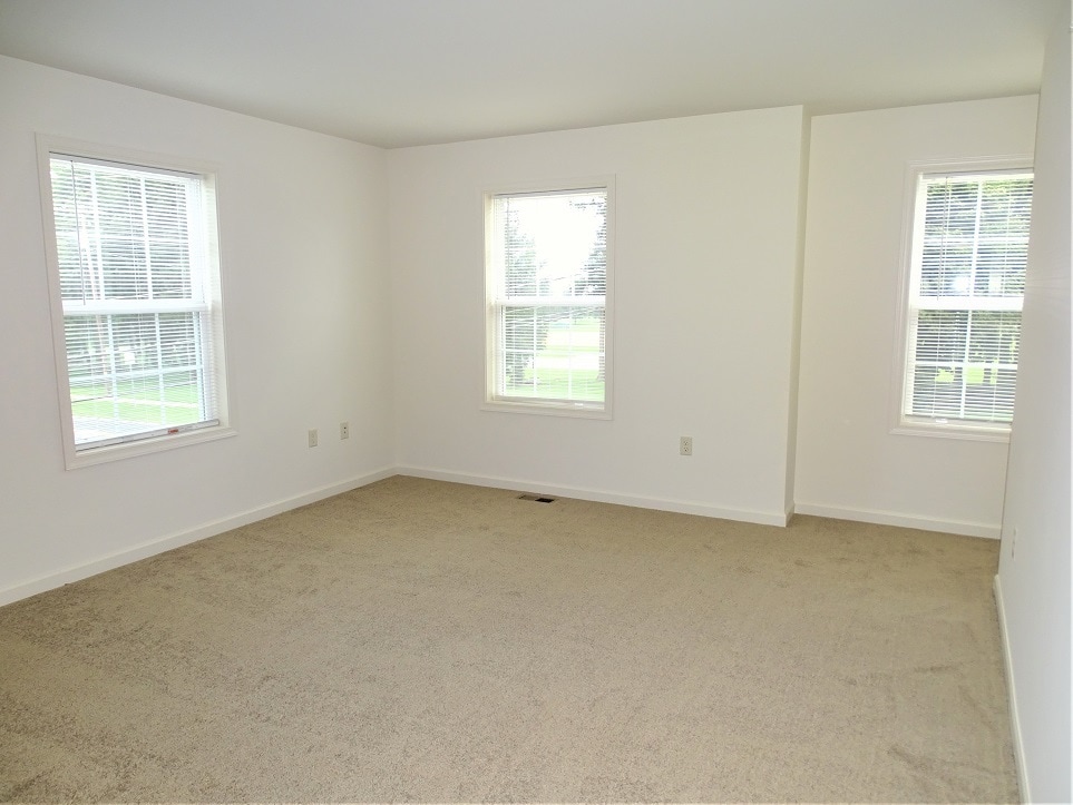 Building Photo - 245 Clay School Rd