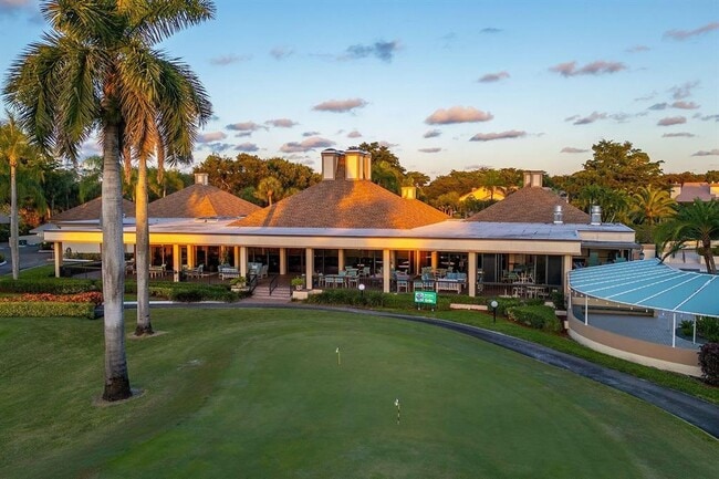 Building Photo - 5021 Oakhill Ln