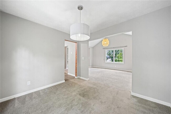 Building Photo - 5590 Princeton Oaks Dr