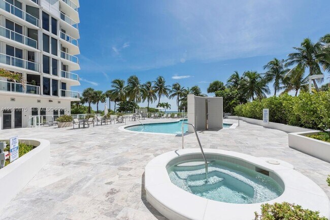 Building Photo - 8925 Collins Ave