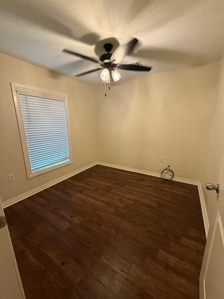 Building Photo - 99 Fairlane Dr