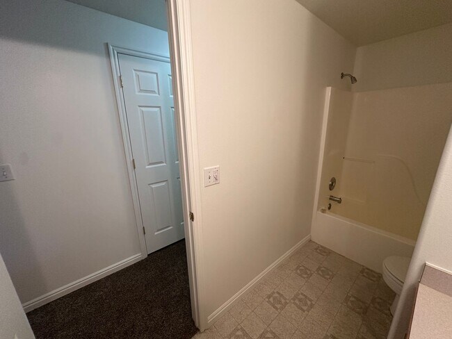 Building Photo - Freshly Painted, New Carpet Throughout - Home For Rent In Springville!!!