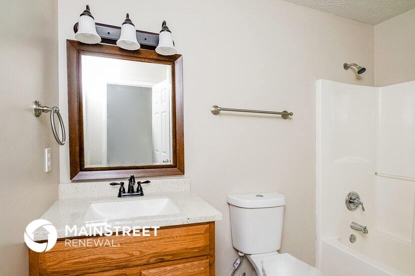 Building Photo - 375 Clover Cove Dr