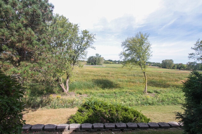 Building Photo - 2352 Dawson Ln