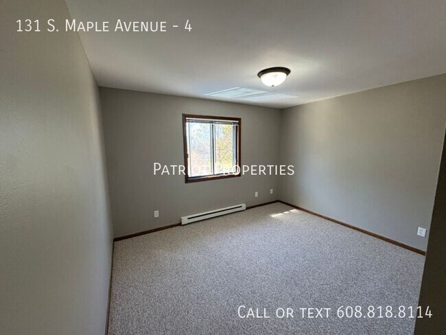 Building Photo - Conveniently Located 2 Bedroom - 1 Bath Un...