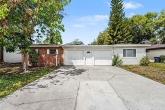 Building Photo - 14706 Carnation Dr