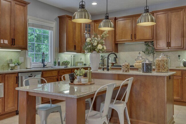 Building Photo - 7097 Pleasant Colony Cir