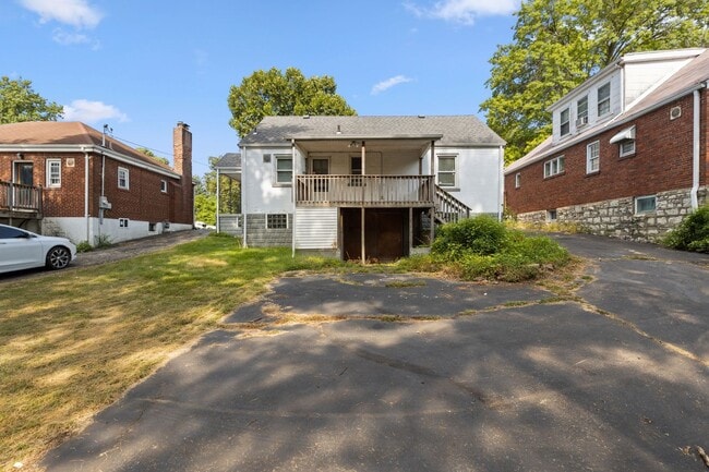 Building Photo - 10050 Diamond Dr