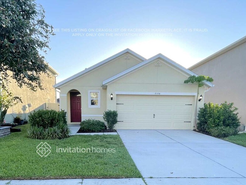 Primary Photo - 8004 Pelican Reed Cir