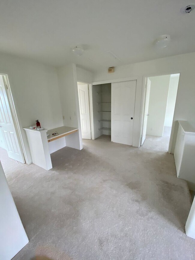 Building Photo - 92-1481 Punawainui St.