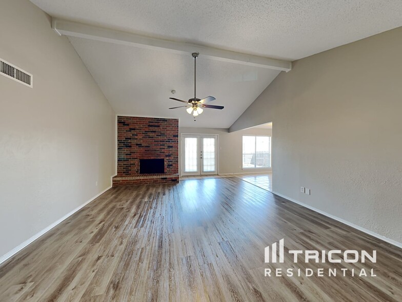 Building Photo - 3515 Solano Ct