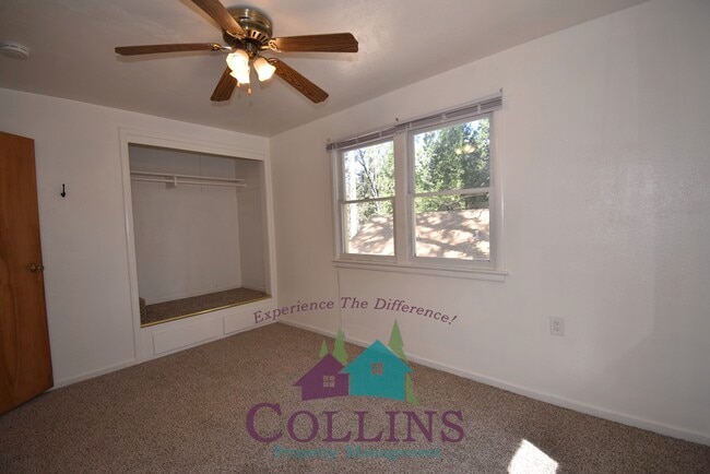 Building Photo - 11363 Cedar Ridge Dr