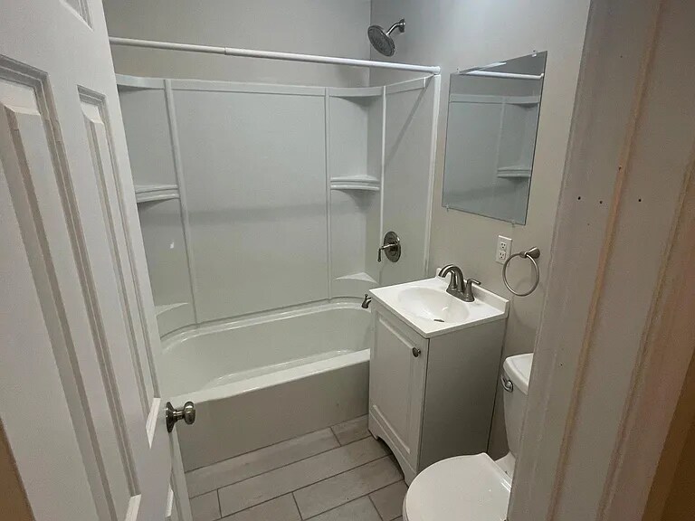 Building Photo - 4 Willoughby St