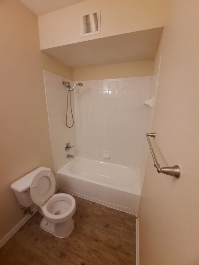 Building Photo - The Preserve at Temple Terrace