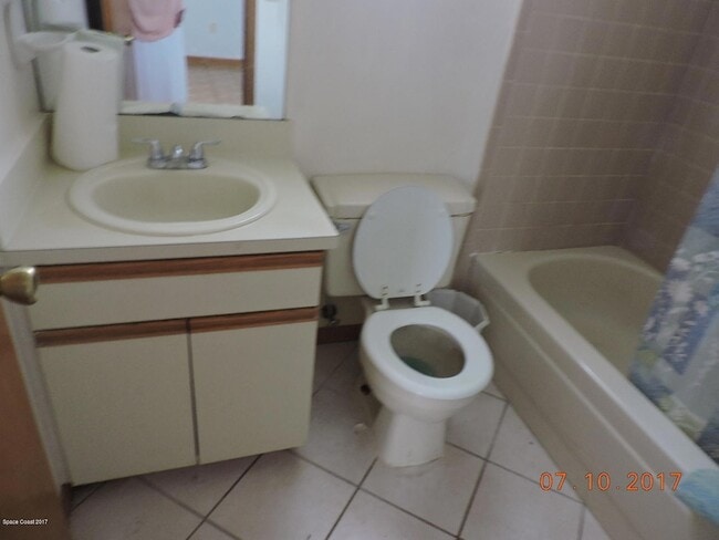 Building Photo - 272 High Rd NW