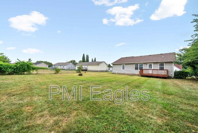Building Photo - 114 Gleaves Ln